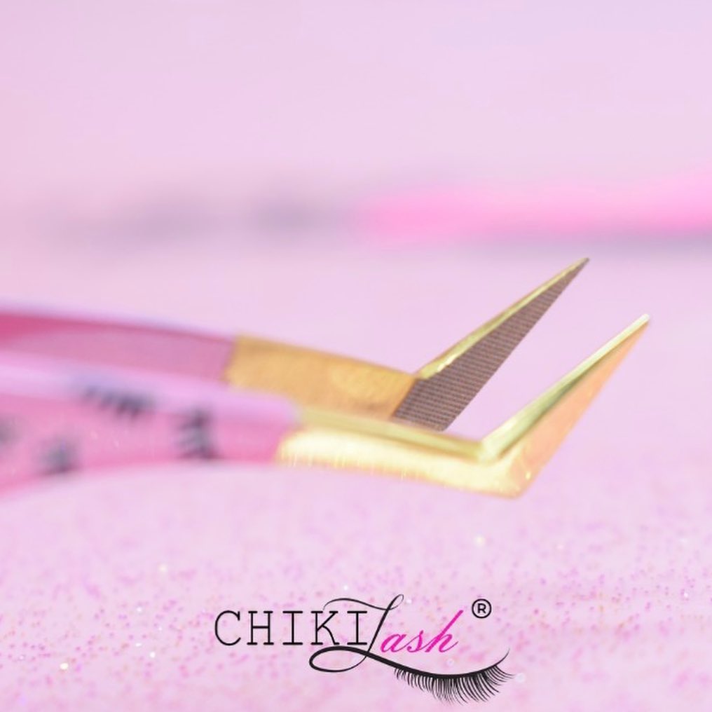 PINZA PARA VOLUMEN EN L CHIKIPINK